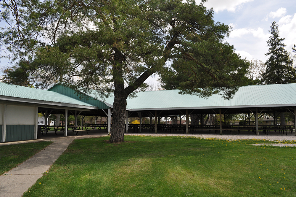 The pavilion at Poplar Hill Park.